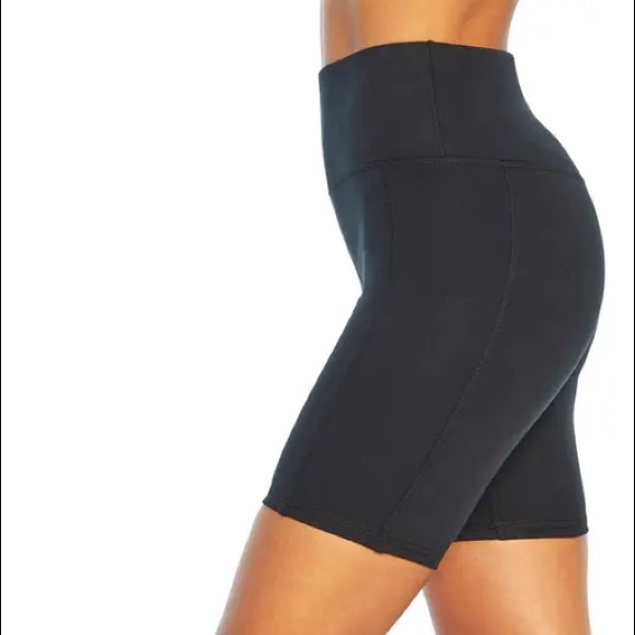 WILDFOX Sweat Contoured Biker Shorts Black Lemonade - Picture 12 of 13